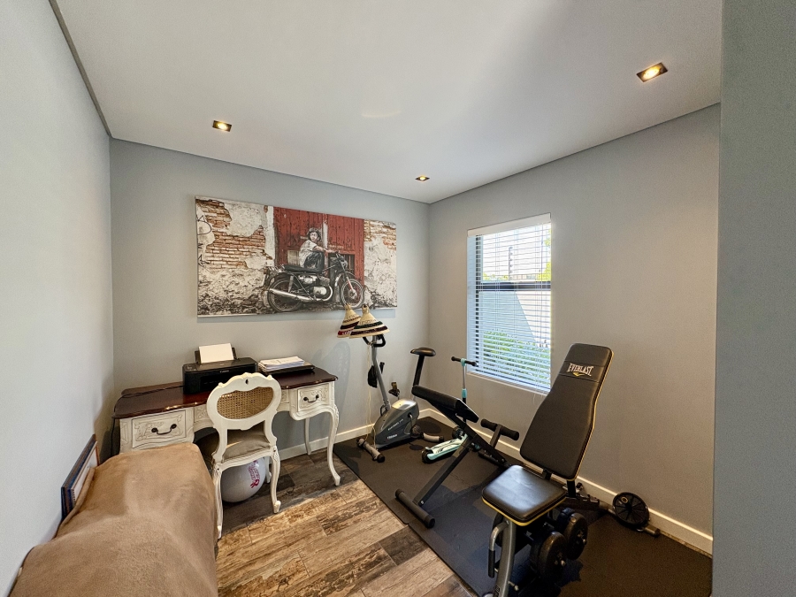 3 Bedroom Property for Sale in Sandown Western Cape